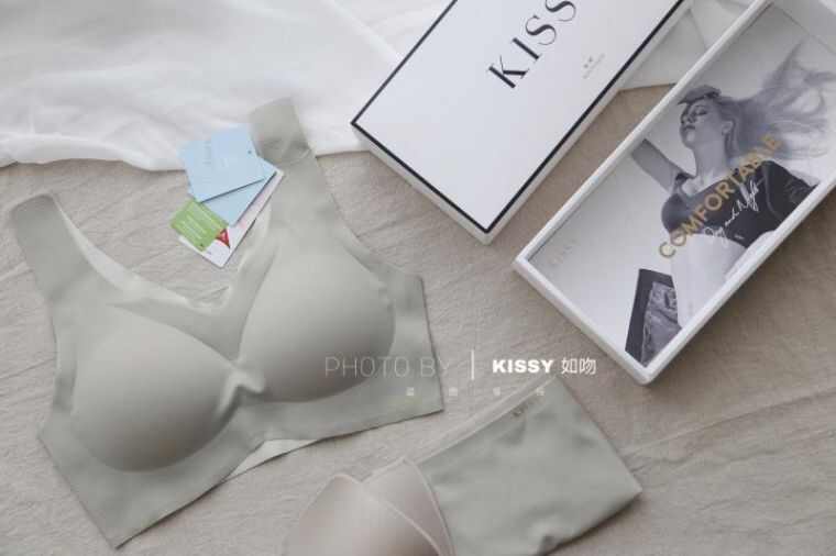 kissy如吻中灰色详细版
